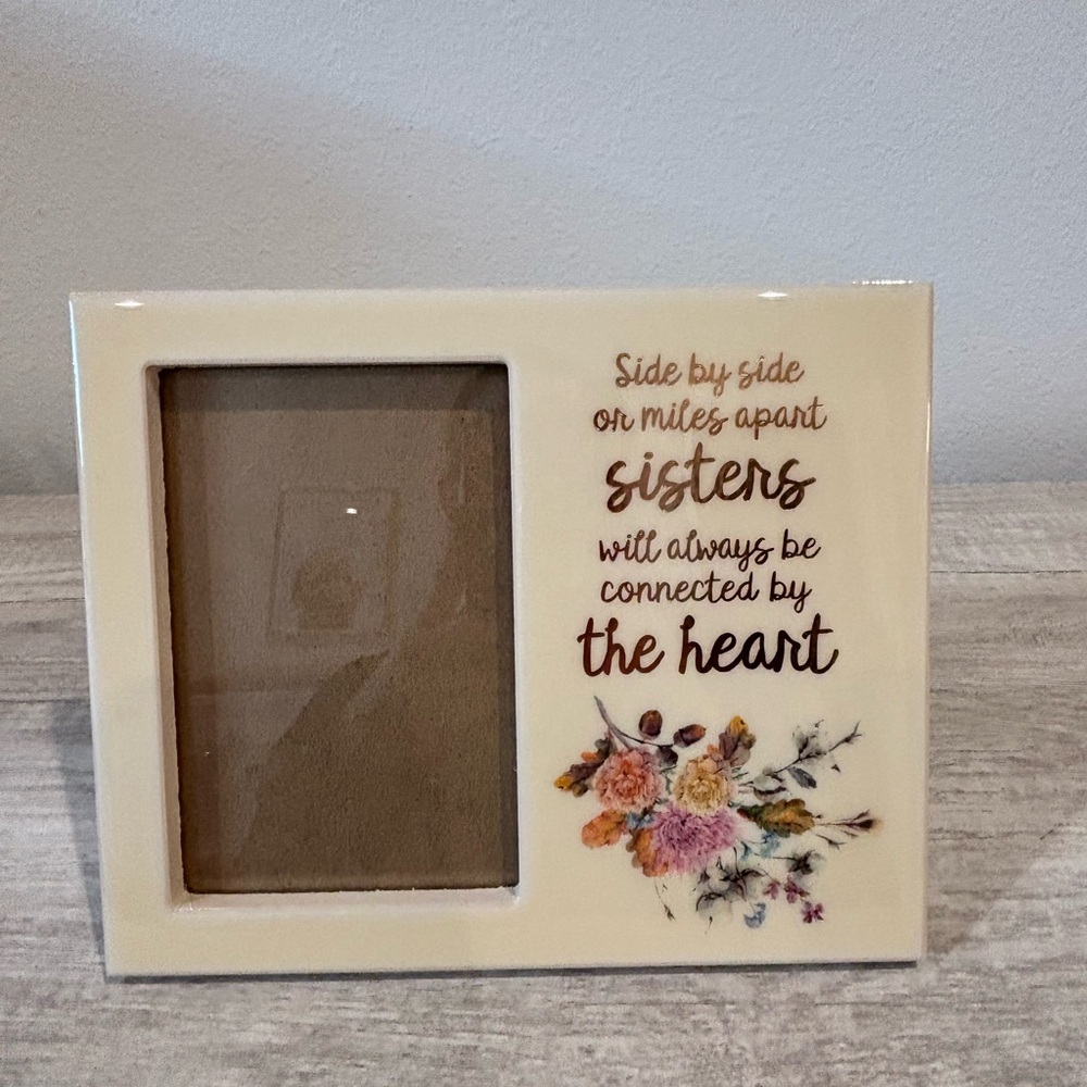 Floral Cream Photo Frame - Sisters Connected by Heart